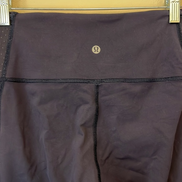 Lululemon Body Con Tight Size 6 in Midnight Navy - Picture 7 of 8